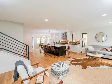 1368 Eleanor Avenue Saint Paul MN 55116