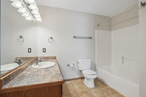 2833 Umber Court S Fargo ND 58104