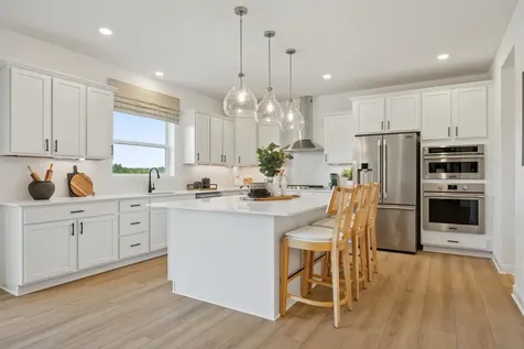 18663 Hythe Lane Lakeville MN 55044
