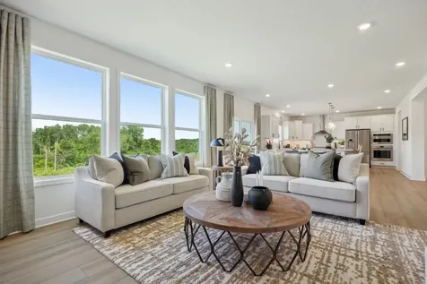 18663 Hythe Lane Lakeville MN 55044