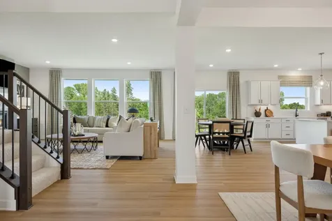 18663 Hythe Lane Lakeville MN 55044