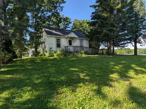 714 6th Avenue NE Waseca MN 56093
