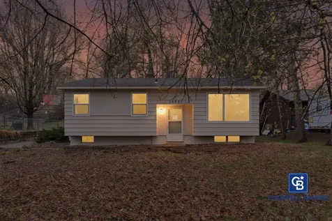 1444 Ames Avenue E Saint Paul MN 55106