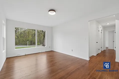 1444 Ames Avenue E Saint Paul MN 55106