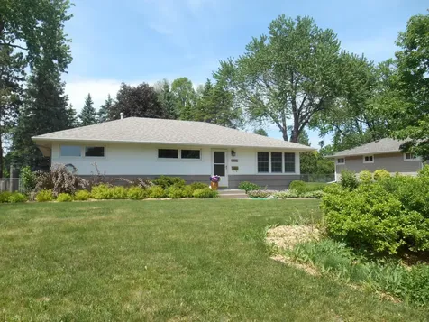 3208 Baillif Place Bloomington MN 55431