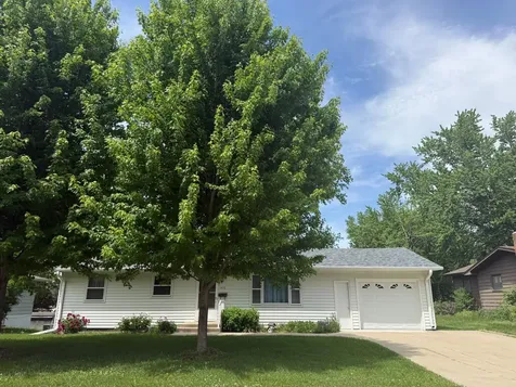 1420 Highland Place Faribault MN 55021