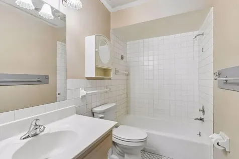 2666 Mackubin Street Roseville MN 55113