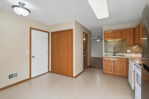15822 Fleet Trail Apple Valley MN 55124