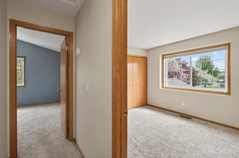 15822 Fleet Trail Apple Valley MN 55124