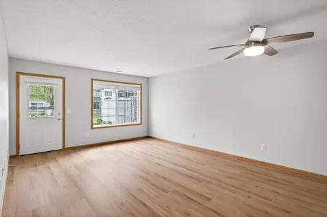 15822 Fleet Trail Apple Valley MN 55124