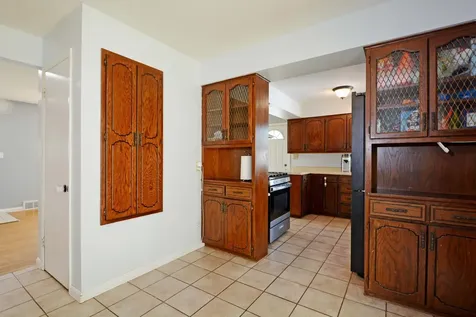 2083 Orange Avenue E Saint Paul MN 55119