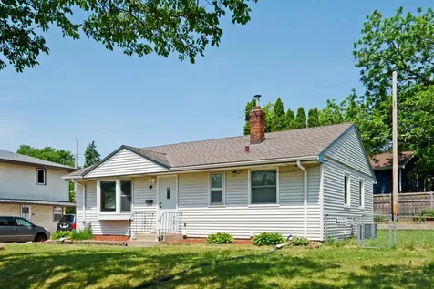 2083 Orange Avenue E Saint Paul MN 55119