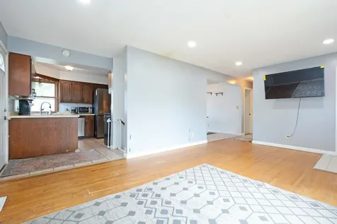 2083 Orange Avenue E Saint Paul MN 55119