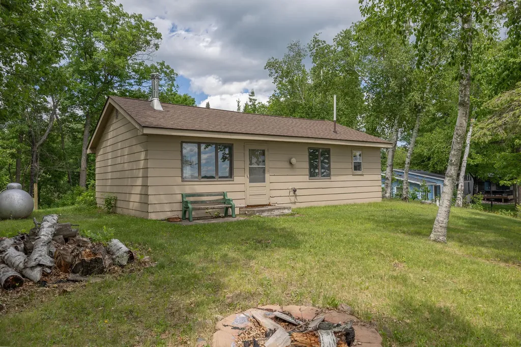 4935 Mae Bill Drive NE Longville MN 56655