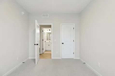 10933 37th Street N Lake Elmo MN 55042
