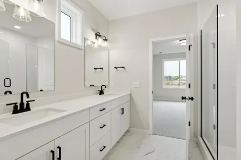 10933 37th Street N Lake Elmo MN 55042