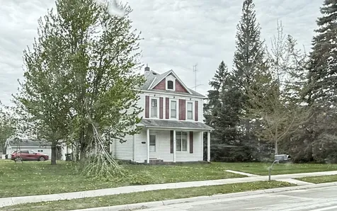 324 E Maple Street Sacred Heart MN 56285