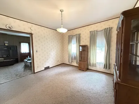 324 E Maple Street Sacred Heart MN 56285