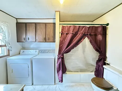 324 E Maple Street Sacred Heart MN 56285