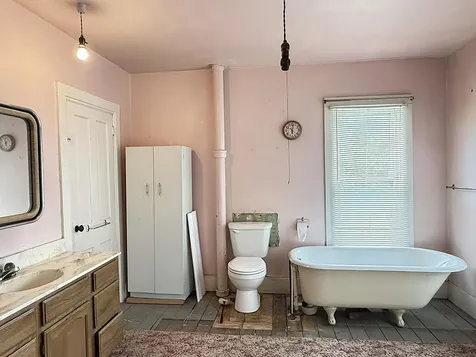 324 E Maple Street Sacred Heart MN 56285
