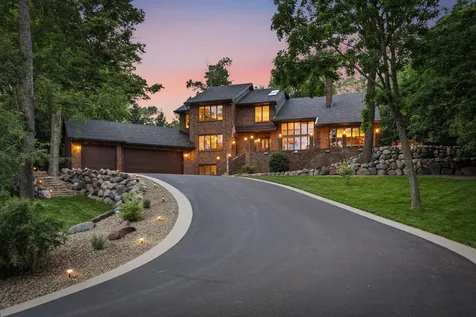 18430 Jasper Court Lakeville MN 55044
