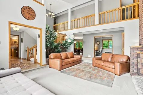 18430 Jasper Court Lakeville MN 55044