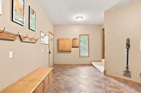 18430 Jasper Court Lakeville MN 55044