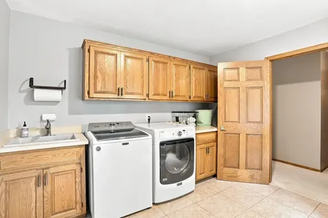 18430 Jasper Court Lakeville MN 55044