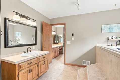 18430 Jasper Court Lakeville MN 55044