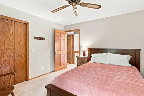 18430 Jasper Court Lakeville MN 55044