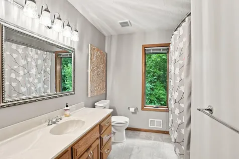 18430 Jasper Court Lakeville MN 55044