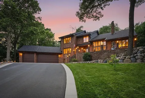 18430 Jasper Court Lakeville MN 55044