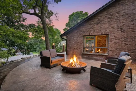 18430 Jasper Court Lakeville MN 55044