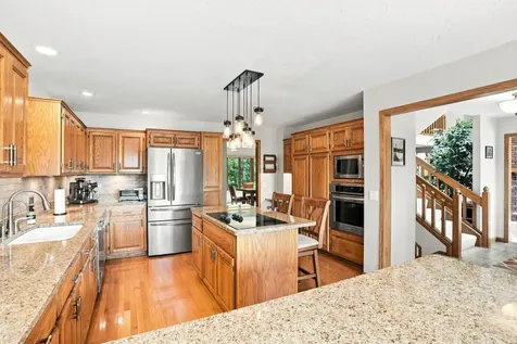 18430 Jasper Court Lakeville MN 55044