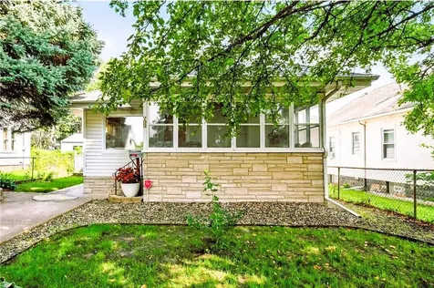 799 Fuller Avenue Saint Paul MN 55104