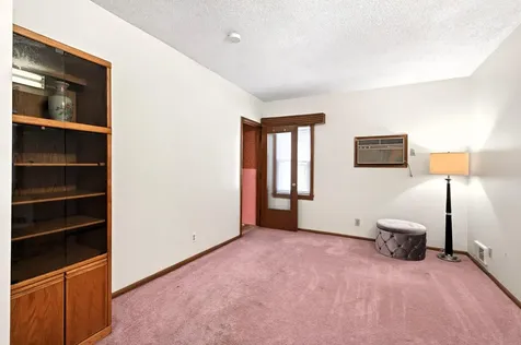 799 Fuller Avenue Saint Paul MN 55104