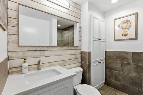 4001 Huntingdon Drive Minnetonka MN 55305