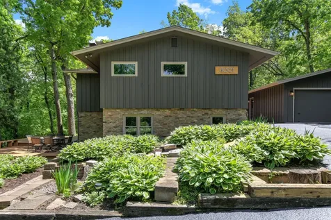 4001 Huntingdon Drive Minnetonka MN 55305