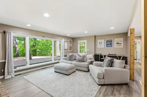 4001 Huntingdon Drive Minnetonka MN 55305