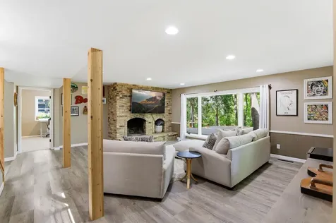 4001 Huntingdon Drive Minnetonka MN 55305
