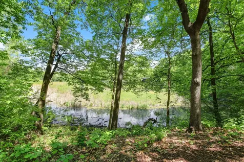 4001 Huntingdon Drive Minnetonka MN 55305