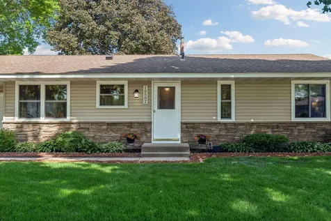 10502 Lancaster Lane N Maple Grove MN 55369
