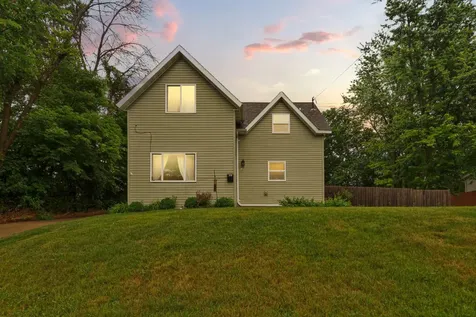 319 Adams Avenue NW Owatonna MN 55060