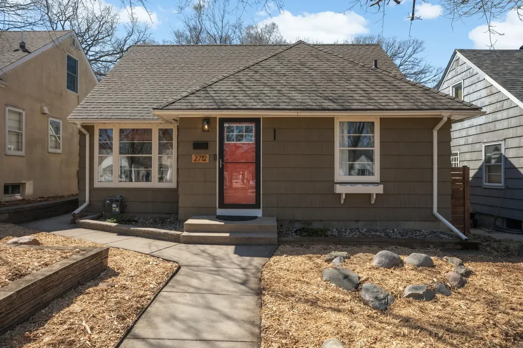 2712 Hampshire Avenue S Saint Louis Park MN 55426