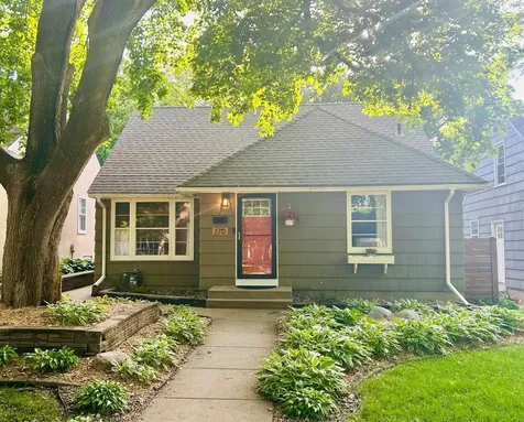 2712 Hampshire Avenue S Saint Louis Park MN 55426