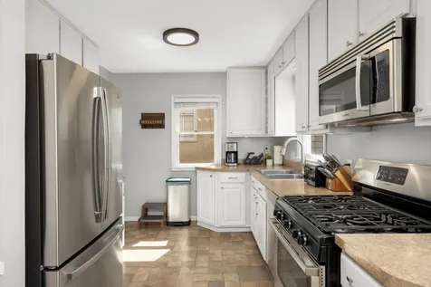 2712 Hampshire Avenue S Saint Louis Park MN 55426