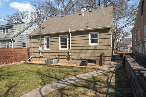 2712 Hampshire Avenue S Saint Louis Park MN 55426