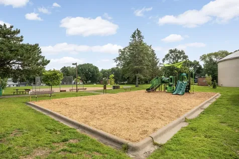 2712 Hampshire Avenue S Saint Louis Park MN 55426