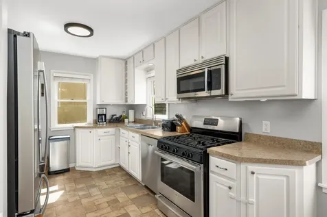 2712 Hampshire Avenue S Saint Louis Park MN 55426