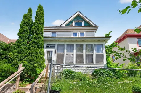 867 Aurora Avenue Saint Paul MN 55104